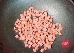 毛豆米炒火腿肠的做法图解6