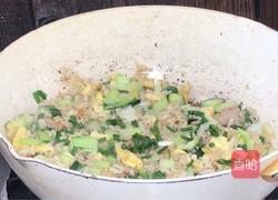 黄瓜蛋炒饭的做法图解11