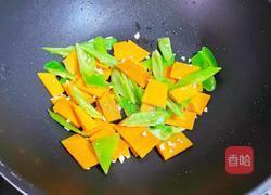 南瓜炒鸡蛋的做法图解8