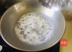 韭菜炒鱿鱼丝的做法图解3