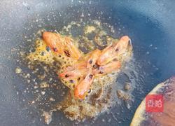 虾仁丝瓜炒白玉菇的做法图解6