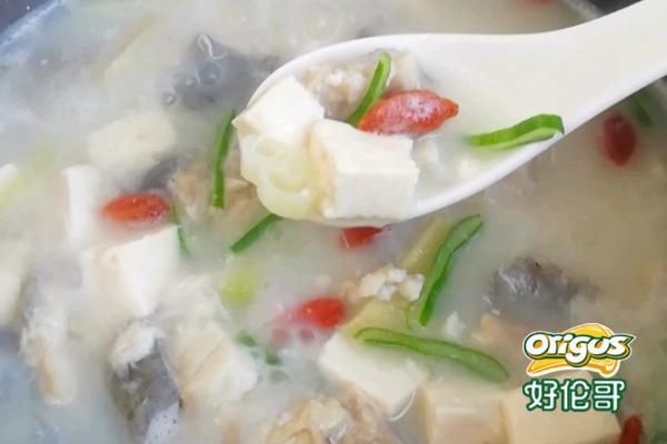 石斑鱼豆腐汤