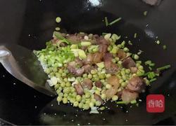 腊肠炒豌豆的做法图解6