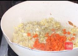 酸豇豆蛋炒饭的做法图解6