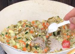 酸豇豆蛋炒饭的做法图解8