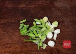 苦瓜炒鸡蛋的做法图解3