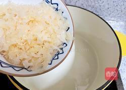 柿柿如意银耳羹的做法图解4