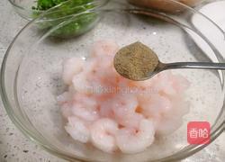 虾仁肉馅大馄饨的做法图解2