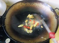 泡椒鱿鱼丝的做法图解6