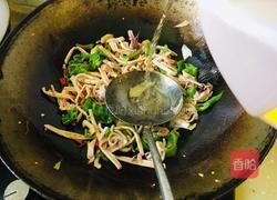 泡椒鱿鱼丝的做法图解9