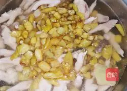 Illustration of how to make pickled pepper chicken feet 4