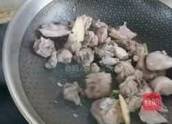 白萝卜炖鸭肉的做法图解7