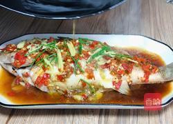 剁椒蒸鲈鱼的做法图解7