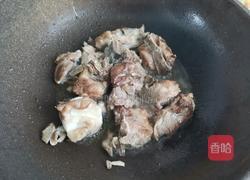 胡萝卜烧排骨的做法图解4