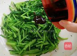 鸡蛋酱茼蒿的做法图解7