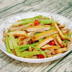 芹菜香干炒肉丝的做法[图]