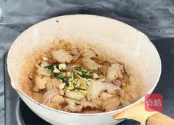 五花肉炒西兰花的做法图解8