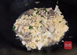 平菇炒鸡蛋的做法图解10