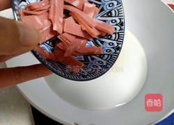 青椒培根炒蟹味菇的做法图解9