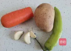 Illustration of how to make stir-fried double dices 1