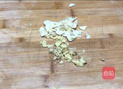 芹菜炒牛肉的做法图解4