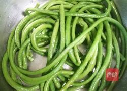 麻酱蒜末拌豇豆的做法图解3