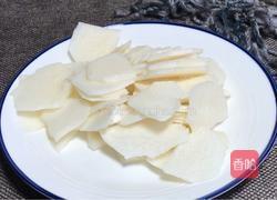 辣椒炒地瓜的做法图解1