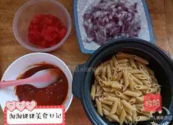 Illustration of how to make Italian hollow pasta 1