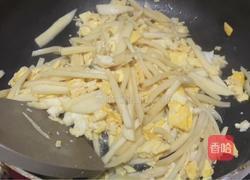 茭白炒鸡蛋的做法图解7