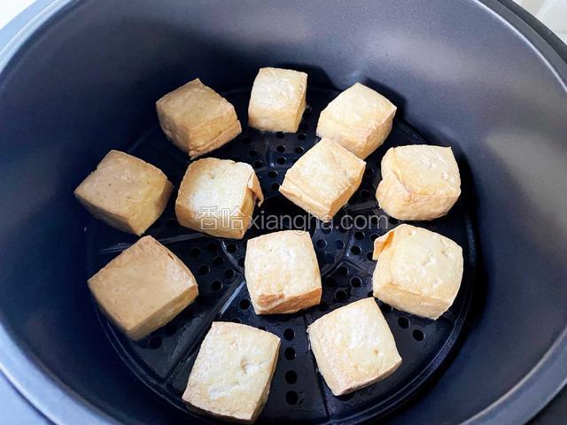 翻面再烤20分钟左右即可