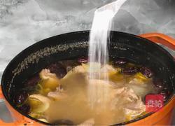 红枣香菇豚汤的做法图解7