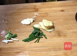 猪肝粉丝砂锅煲的做法图解5