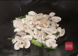 肉片炒蘑菇的做法图解6