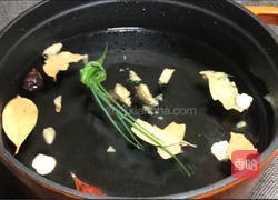 酱炖牛脊骨的做法图解3