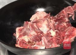 酱炖牛脊骨的做法图解4