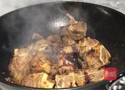 酱炖牛脊骨的做法图解6