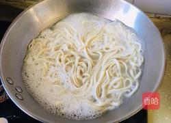 西红柿辣椒酱拌面的做法图解6