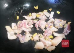 五花肉烧大白菜的做法图解3