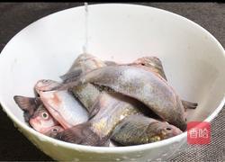 麻辣酥骨鱼的做法图解1