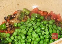 豌豆米炒肉的做法图解12