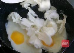 肉丸子鸡蛋热汤面的做法图解3