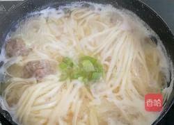 肉丸子鸡蛋热汤面的做法图解8