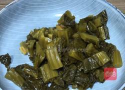 酸菜炖鲫鱼的做法图解2