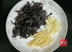 菌菇鸡蛋面的做法图解3