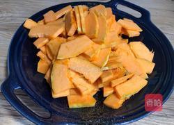 辣椒干炒南瓜的做法图解1