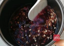 紫米杂粮粥的做法图解2