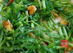 鸡蛋酱茼蒿的做法图解5