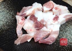 茄子茭白炖肉的做法图解2