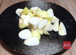 茄子茭白炖肉的做法图解3