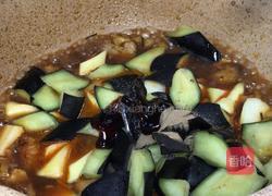 茄子茭白炖肉的做法图解13